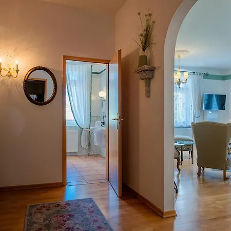 Hotel Waterfront21 & 4*