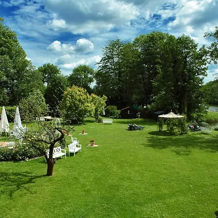 Hotel Waterfront21 & 4*