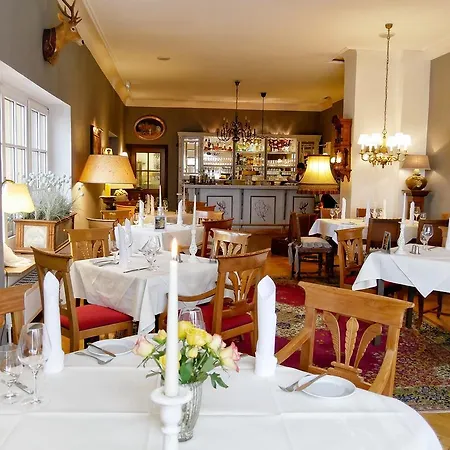 Hotel Waterfront21 & 4*