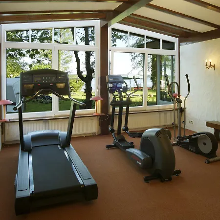 Waterfront21 & Hotel 4*