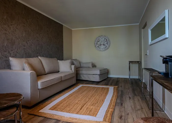 Waterfront21 & 4* バート・ザーロー