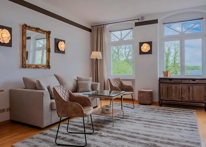 Waterfront21 & Hotel