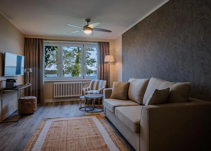 ホテル Waterfront21 & バート・ザーロー