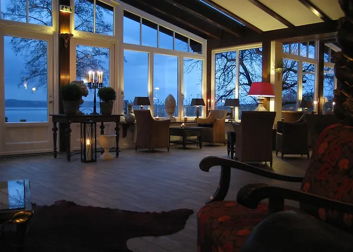 Waterfront21 & ホテル 4*